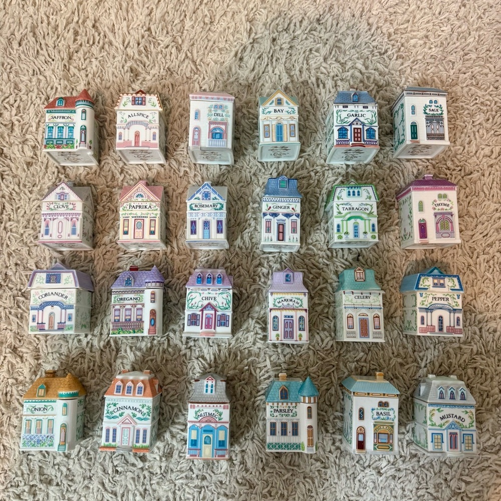 NEVER USED The Lenox Spice Village Complete 24pc Set